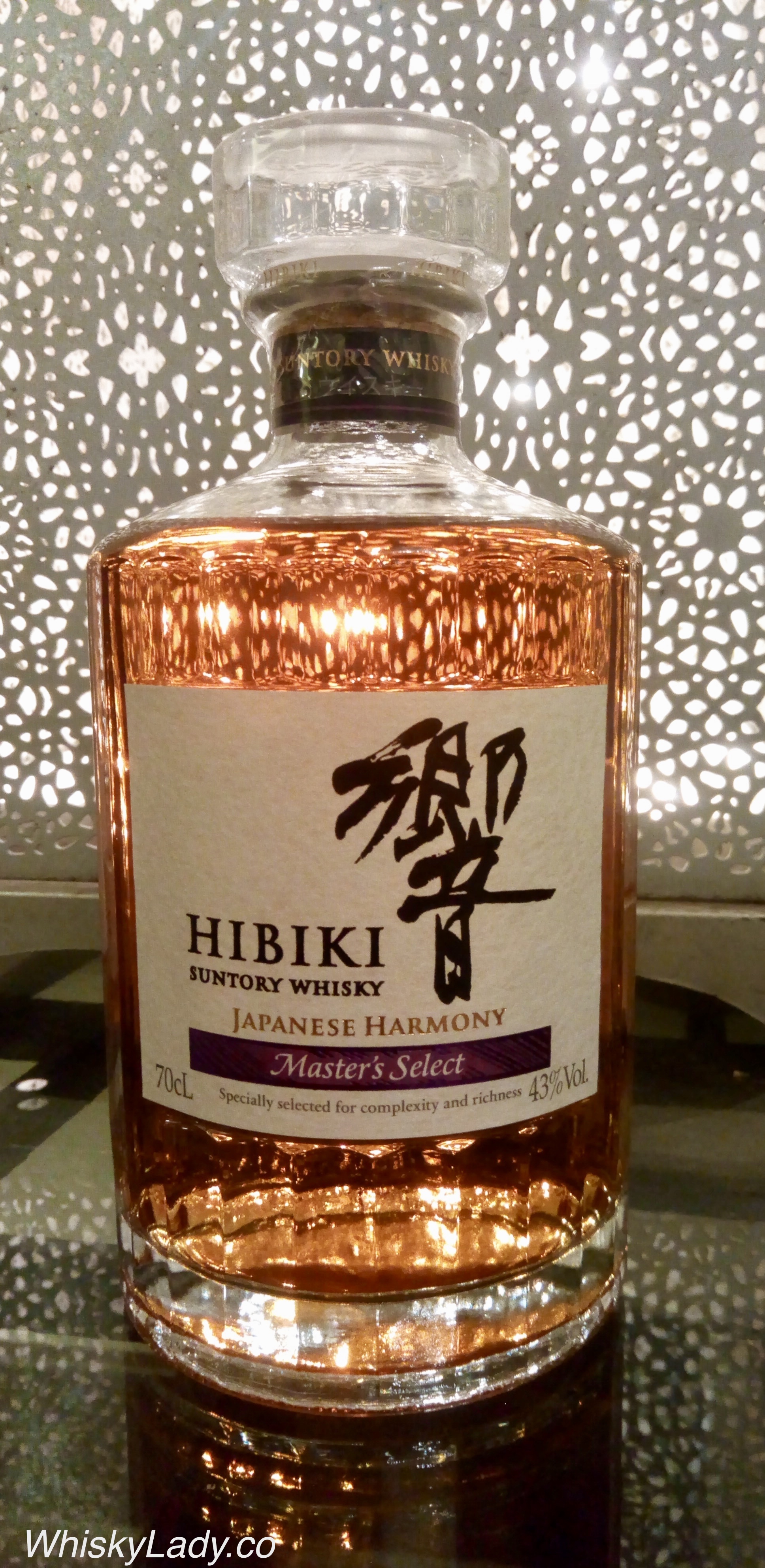 Hibiki Whisky Lady