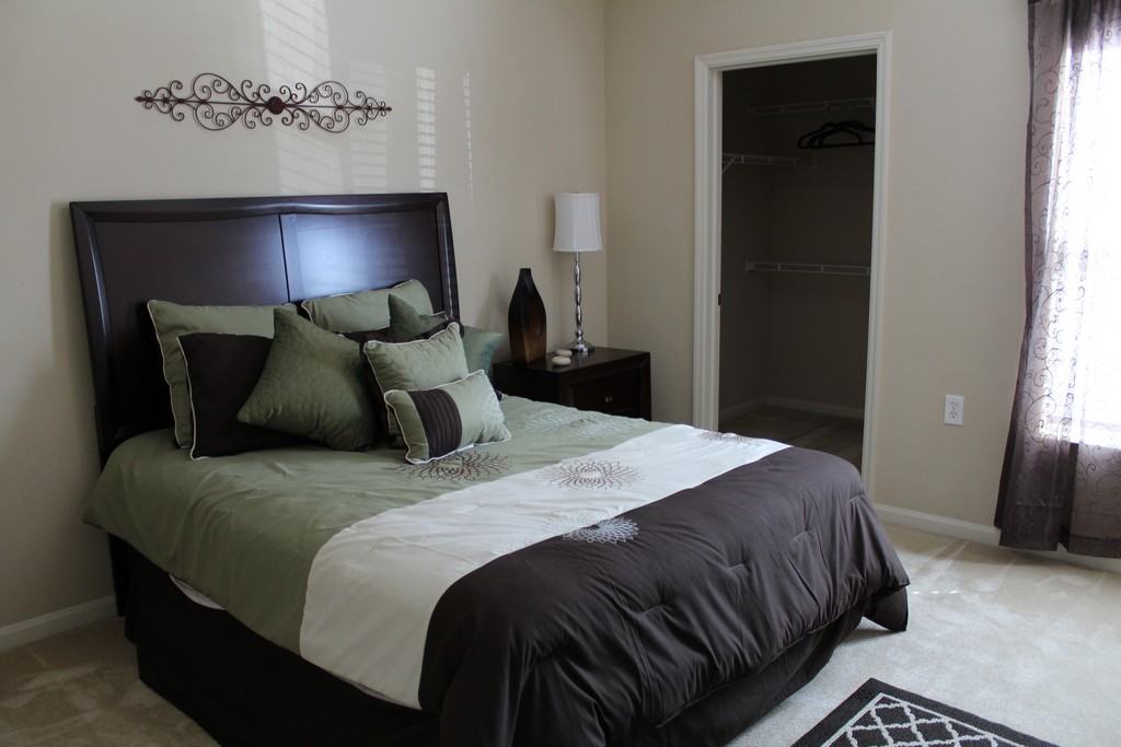 Gallery whispering palm apartments