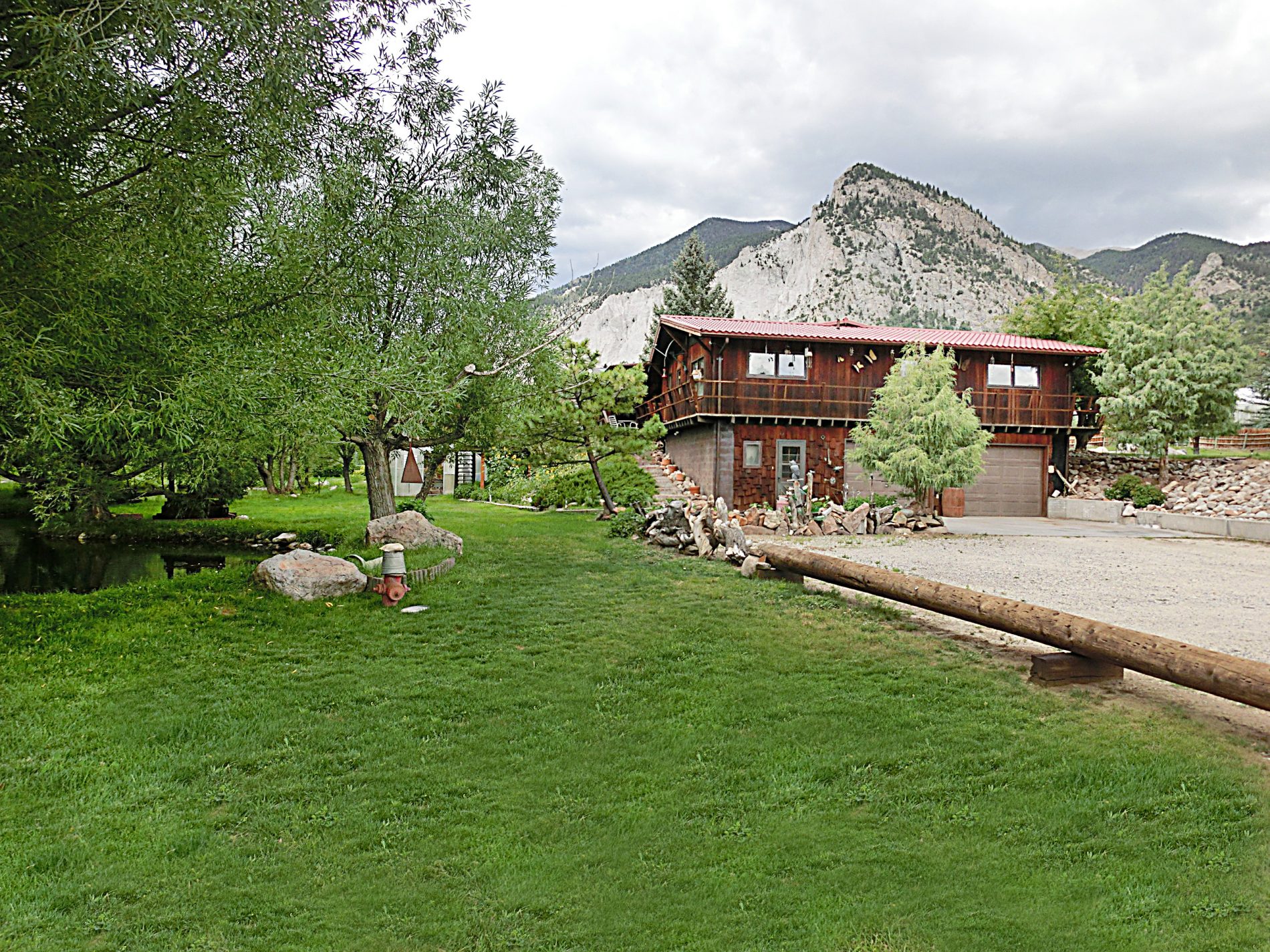 Whispering Willows Hot Springs