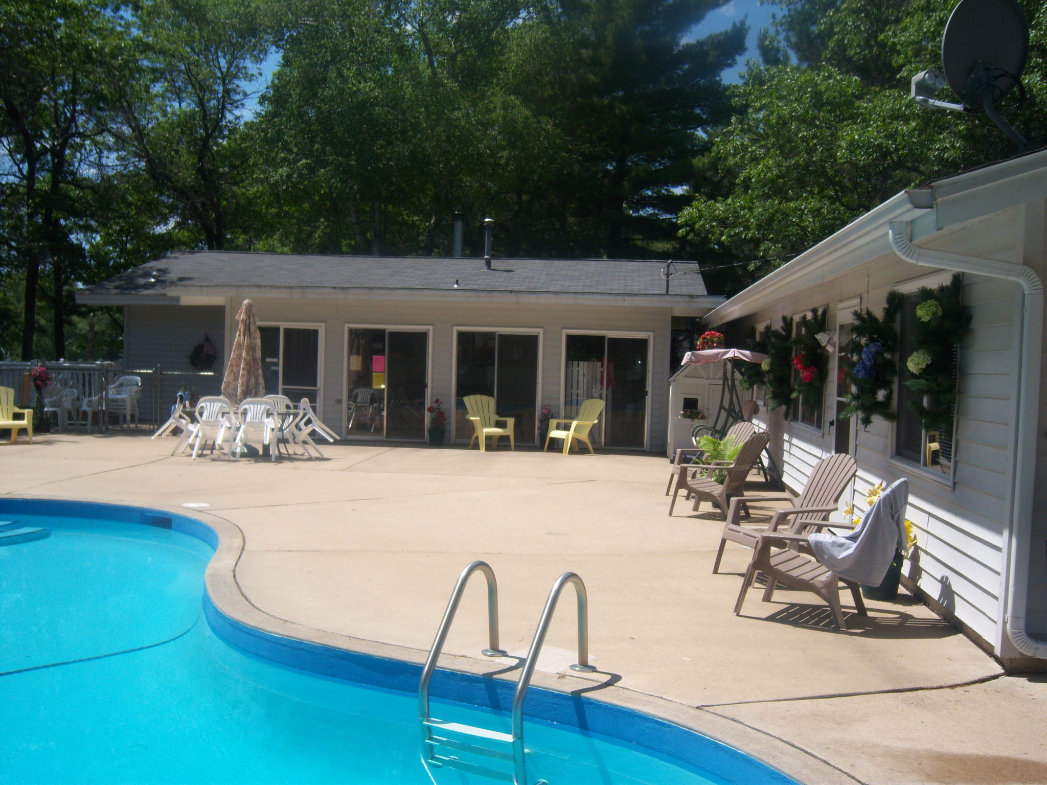 Stay Awhile Resorts, Cabins, and Other Stays in Whitefish