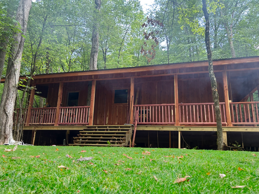 Enjoy Luxury and Scenic Lodging at White Oak Falls, Tennessee