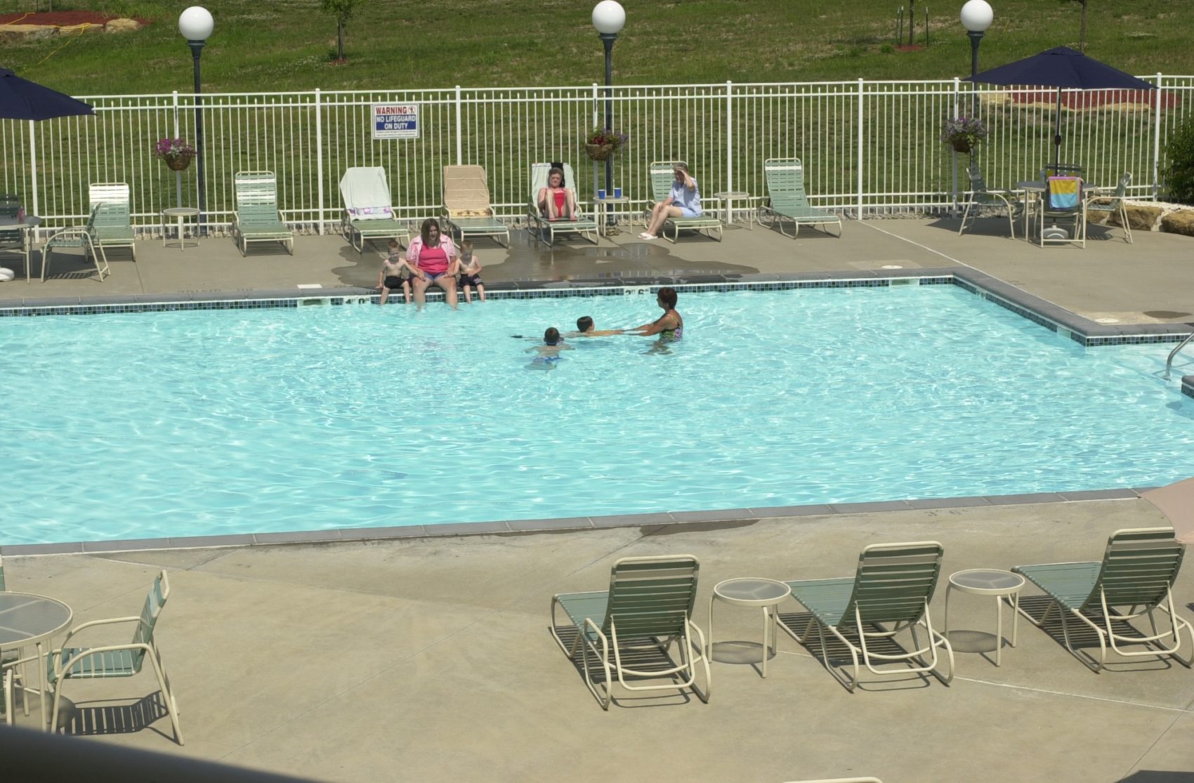 Community White Oaks Crossing