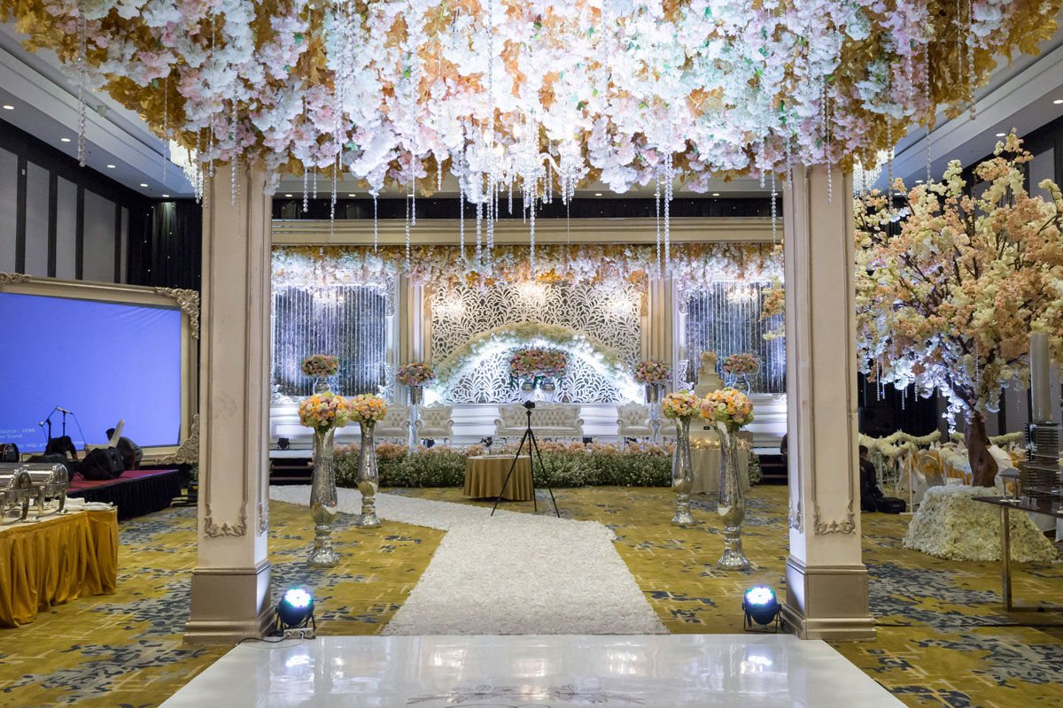 Harris Vertu White Pearl Decoration
