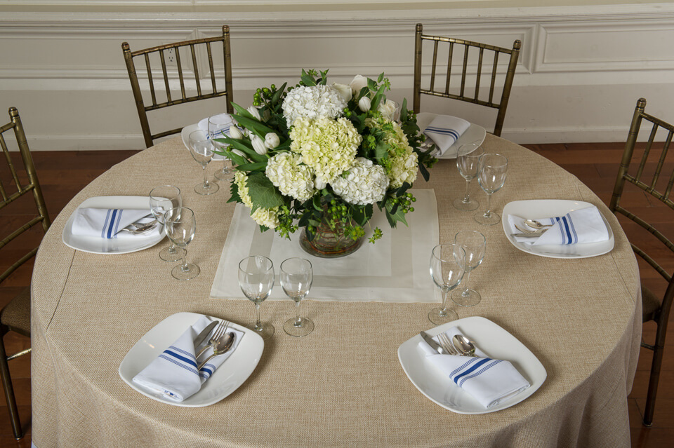  White Plain Linens