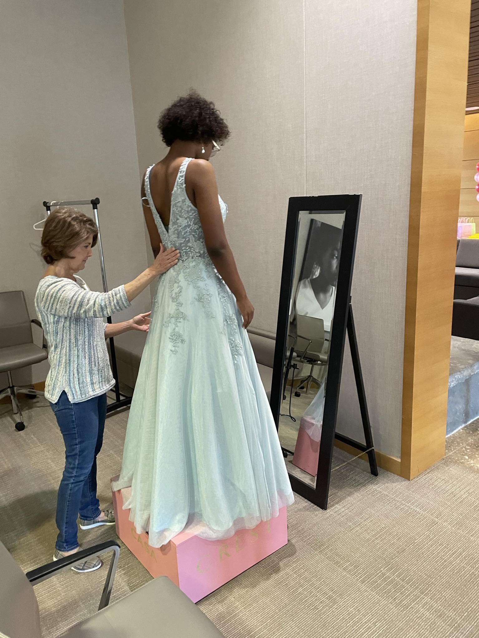 Teens’ prom dreams come true White Rock Lake Weekly