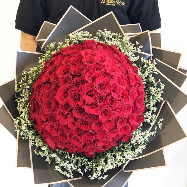 Premium Bouquet of 100 roses White Rose Flowers