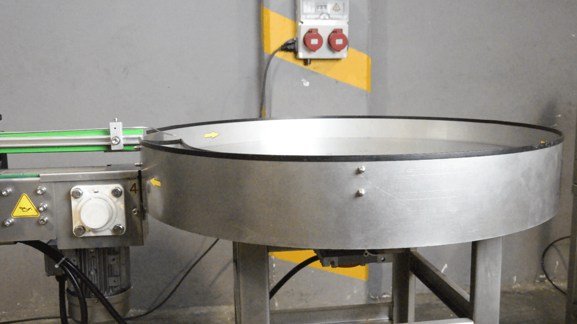 Bottles Closing Machine PF7 » White Steel GmbH German Technology