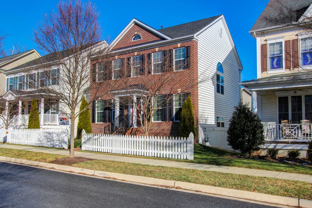 Clarksburg, MD Bed Bug Attorney Whitney, LLP