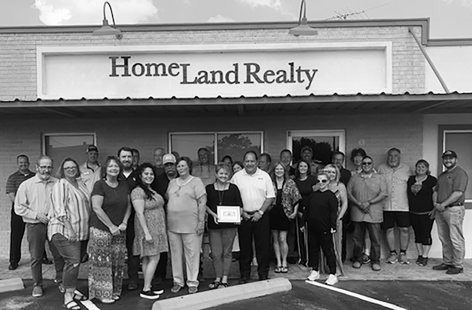 Lake Whitney Chamber holds dual celebration The Lakelander