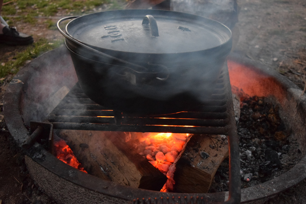 12 Essential Dutch Oven Cooking Tools Whit's Wilderness