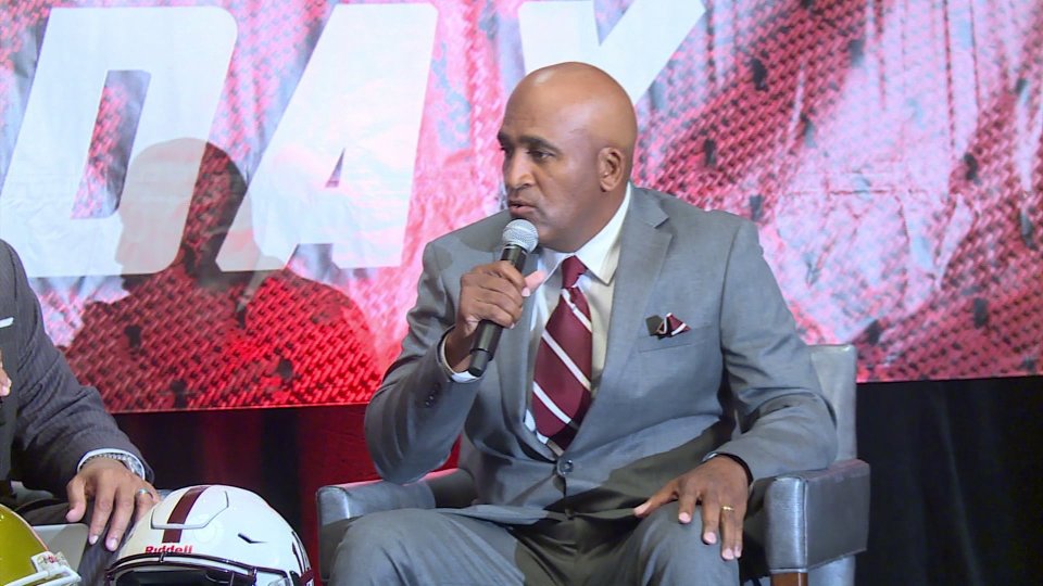 Alabama A&M football coach extends contract