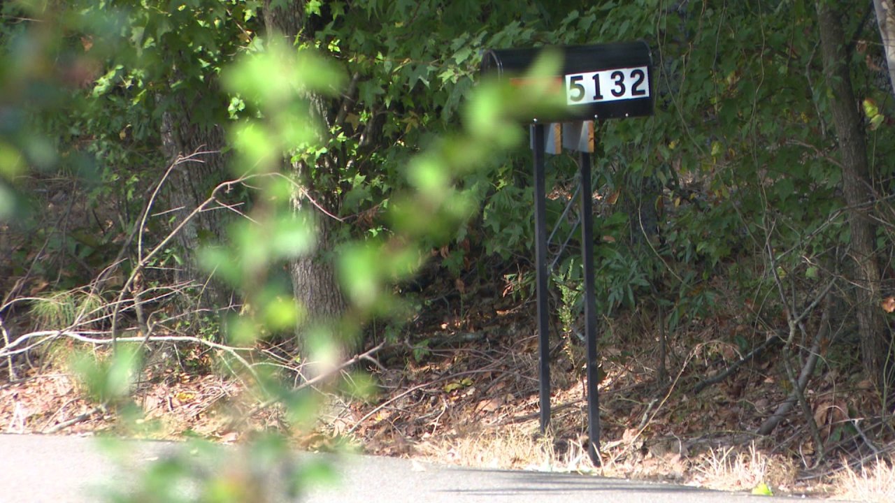 Mailbox bandit steals 15 mailboxes off poles in Ardmore