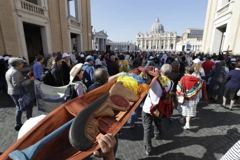 Pope’s Amazon synod proposes married priests, female leaders WHYY