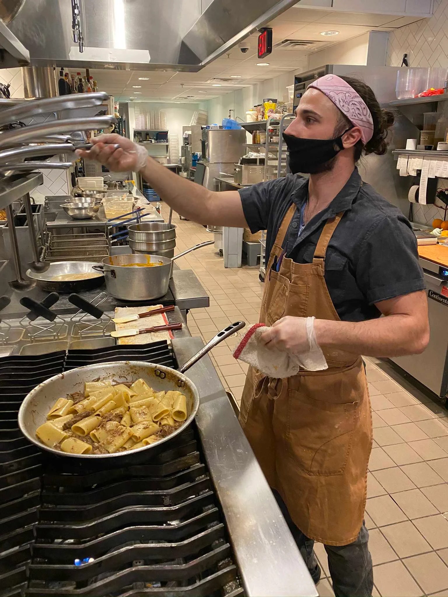 Masked chefs learn tricks to cook with limited smell, taste WHYY