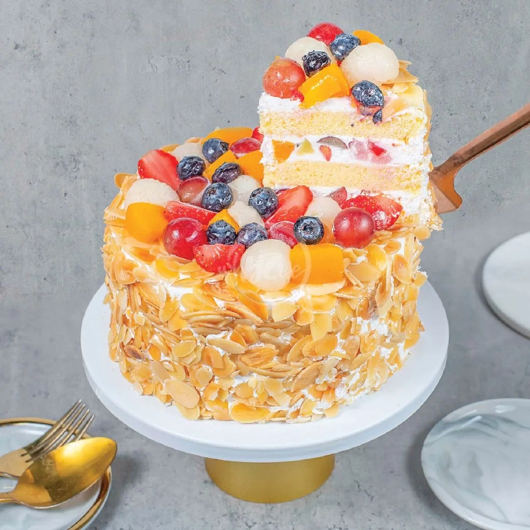 Update 152+ fruit birthday cake singapore latest in.eteachers