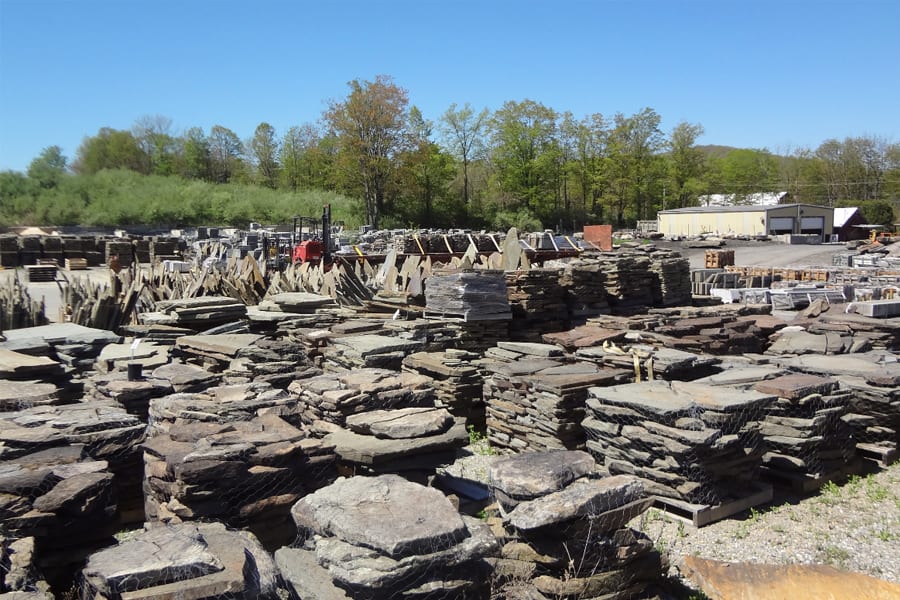 Karney Irregular Walkway & Patio Stone Horizontal Pallet Wicki