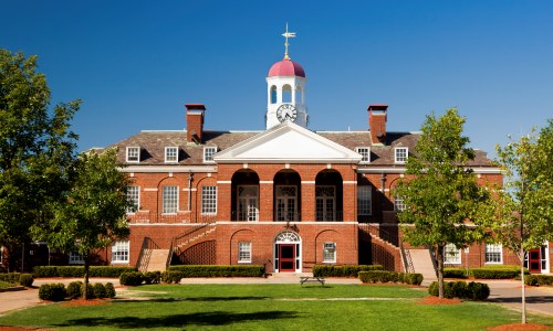Colleges That Offer the Most Scholarships