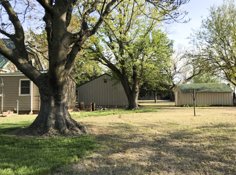 Attractive Home on Corner Lots Cleo Springs, Major Co., OK Wiggins