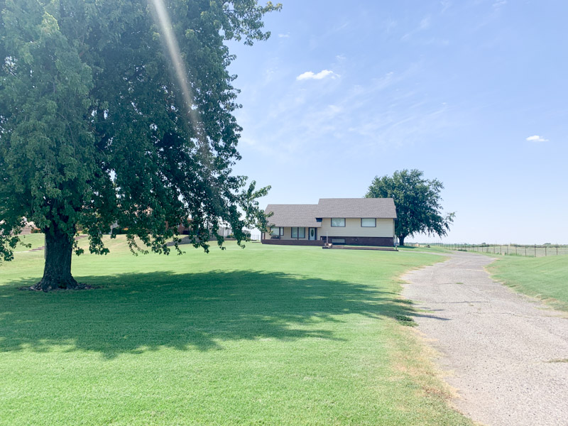 Immaculate, CustomBuilt Home & Shop Building on Acreage Chisholm