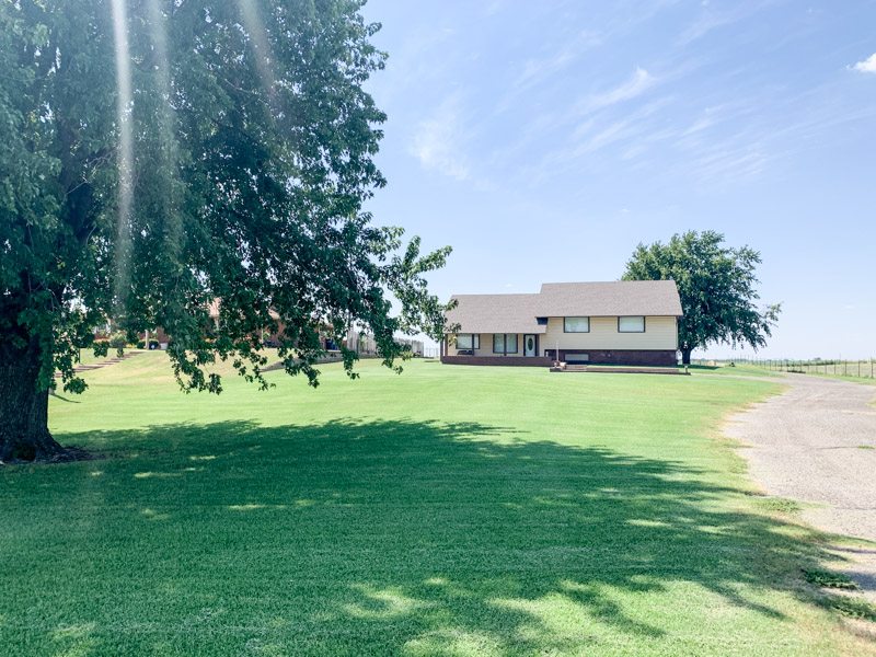 Immaculate, CustomBuilt Home & Shop Building on Acreage Chisholm