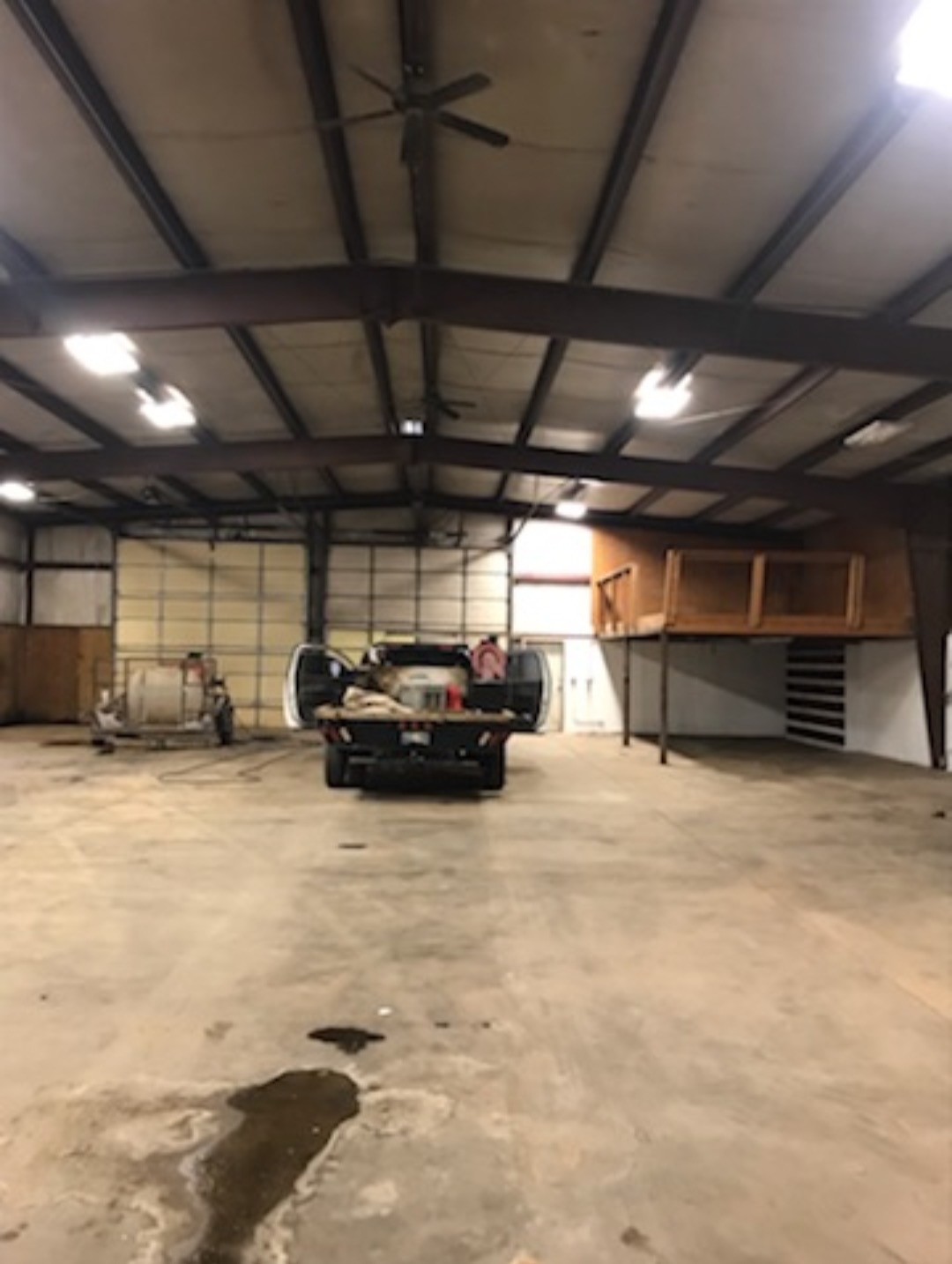 13.14 +/ Acres & Commercial Bldg. w/Offices 6,000 +/ Sq. Ft. Enid