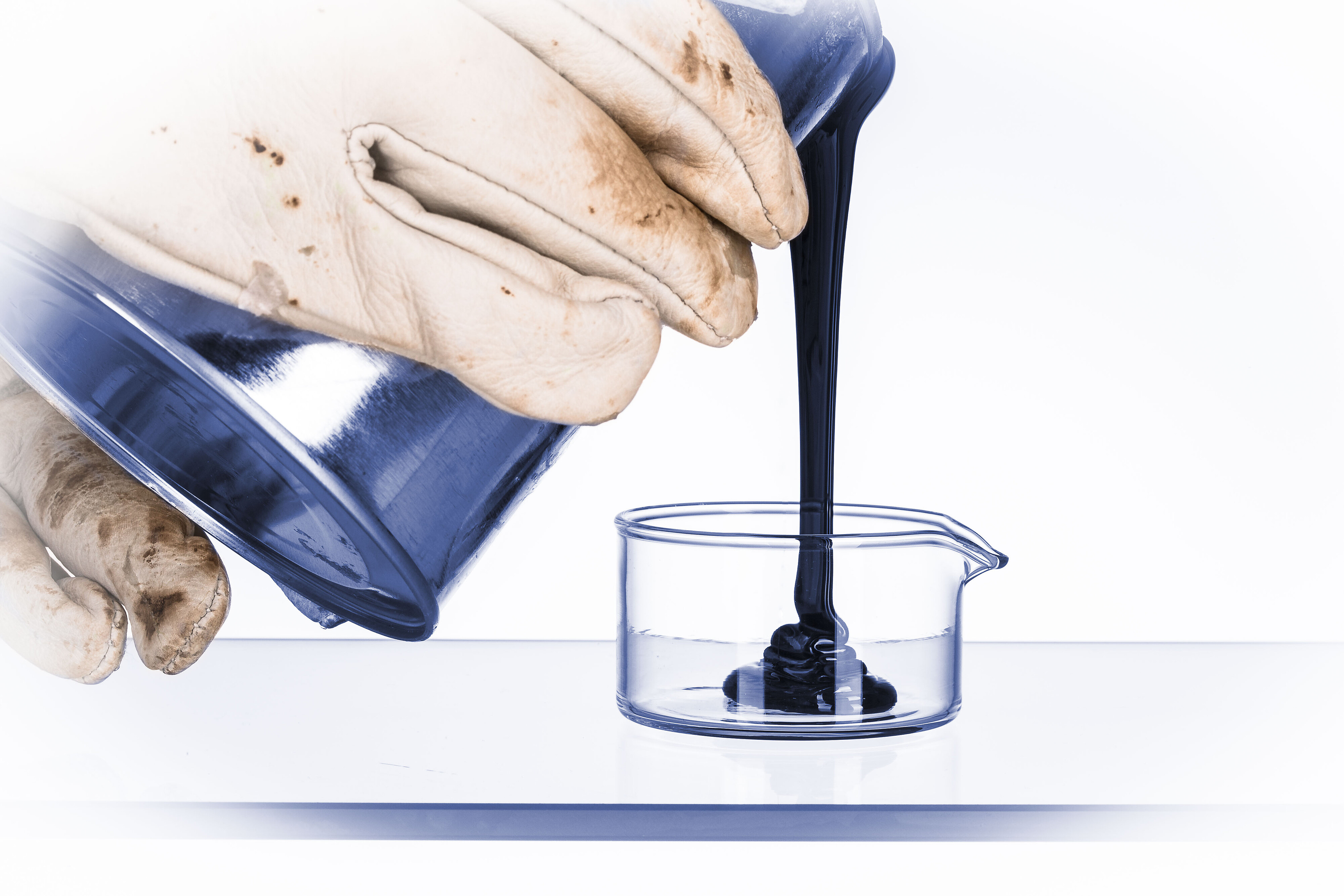 Measuring the density of bitumen/asphalt Anton Paar Wiki