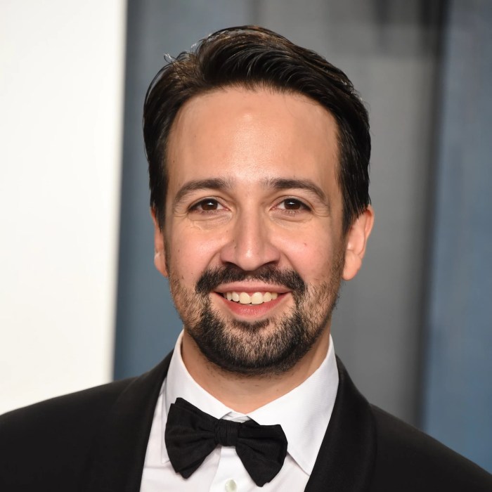 Lin-Manuel Miranda Age, Net Worth, Family, Height, Wife