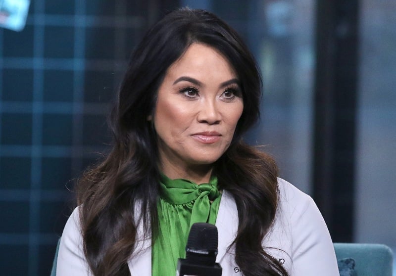 Sandra Lee (Dr. Pimple Popper) Biography, Age, Wiki, Height, Weight