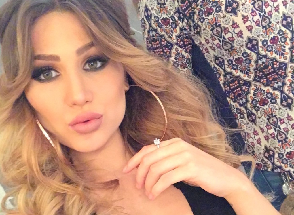 Fernanda Gomez wiki, bio, age, model, artist, height, Canelo Álvarez