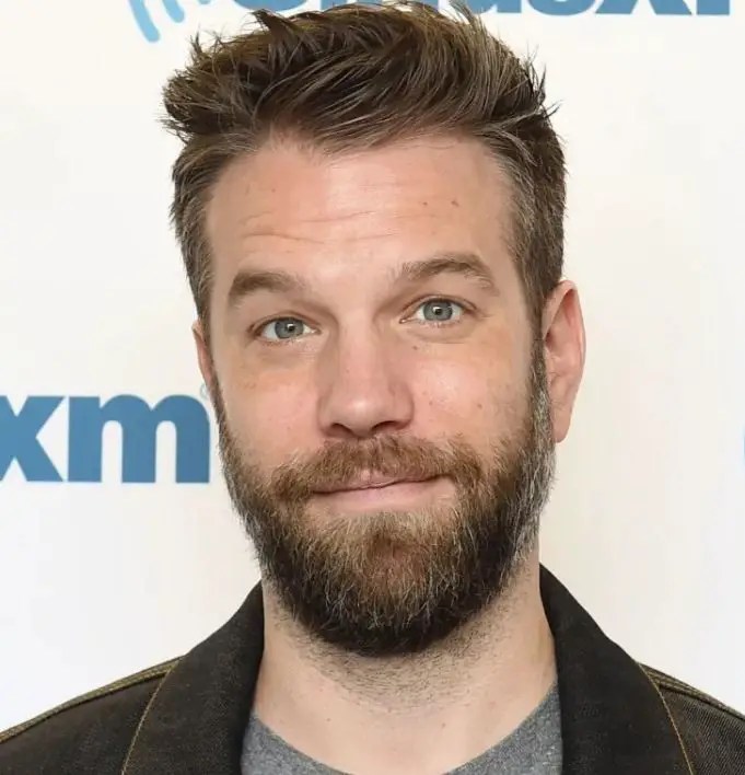 Anthony Jeselnik Wiki, Bio, Age, Height, Career, Parents, Wife, Net Worth(017)