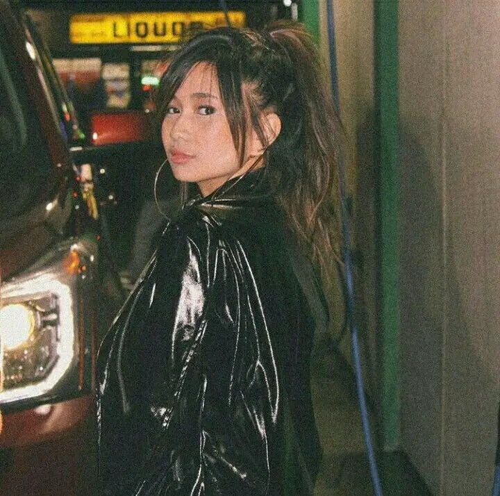 Niki Zefanya Wiki, Bio, Age, Height, Coachella, Family, Boyfriend, Net(018)