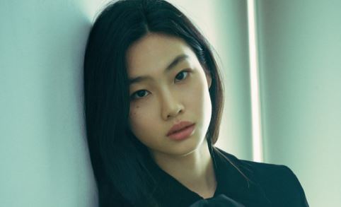 Jung Ho-yeon height - Wikibious