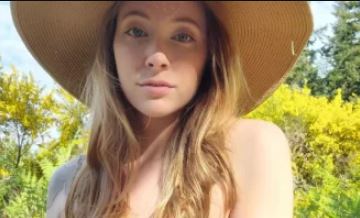 Who is Anna Rose Xoxo? Wiki, Biography, Age, Spouse, Net Worth, Fast