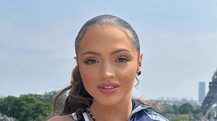 Woah Vicky Wikipedia, Biography, Age, Family, Height, Net Worth, Fast ... Woah Vicky Wikipedia, Biography, Age, Family, Height, Net Worth, Fast ...