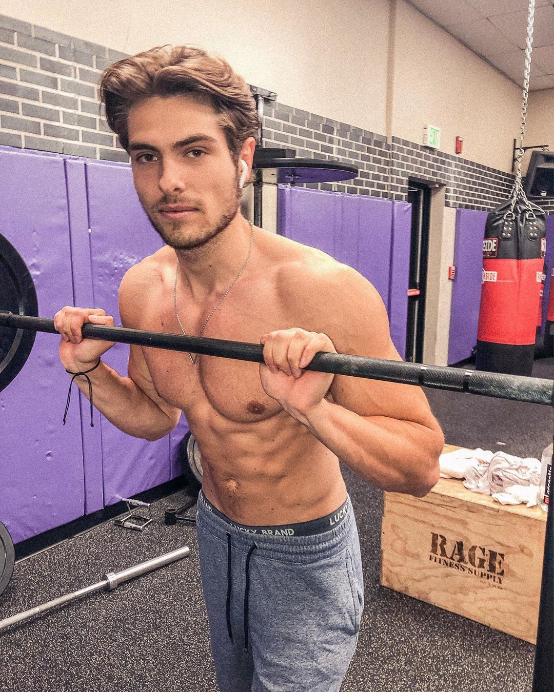 Brandon Walsh Age, Height, Net Worth, GF Wiki Bio Worth
