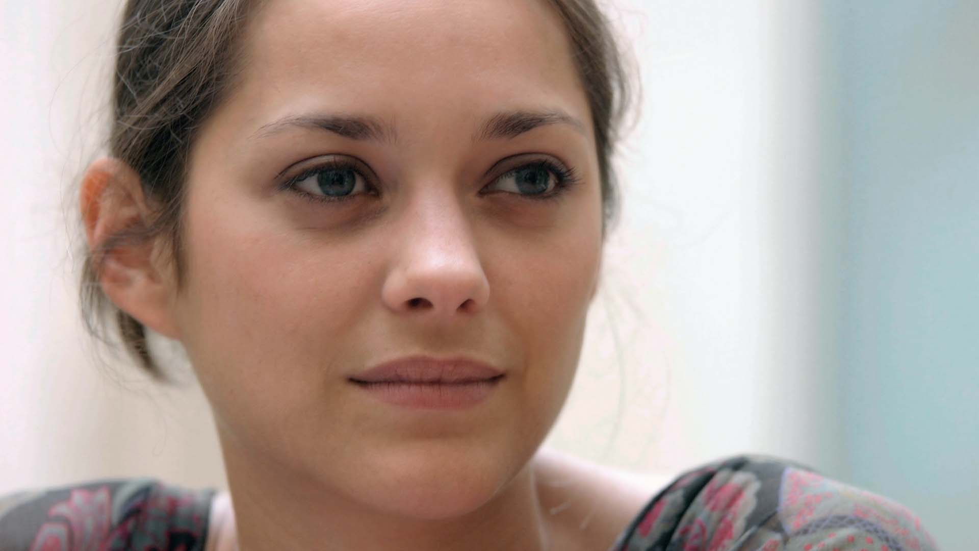 Marion Cotillard | Bio (2021), Movies, Age, Husband, Net Worth