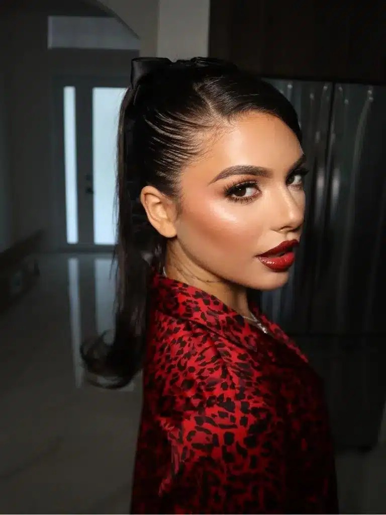 Gina Valentina Wiki & Biography, Age, Height, Weight, Net Worth