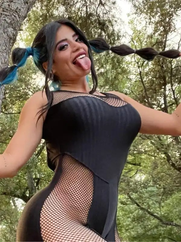 Sara Retali Wiki & Bio, Age, Height, Weight, Net Worth - Wikiindetail