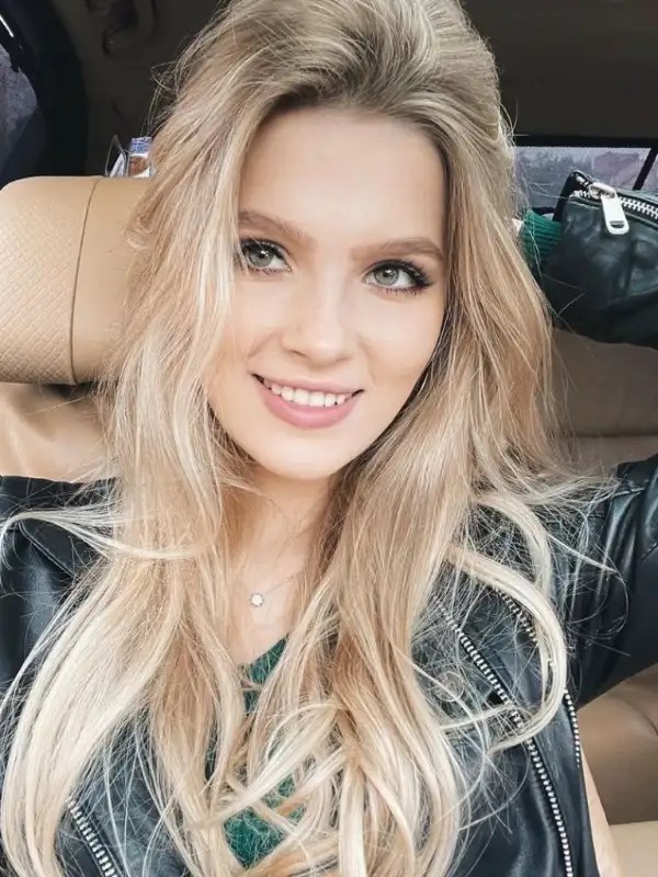 Brianna Beach Wiki & Bio, Age, Height, Weight, Net Worth