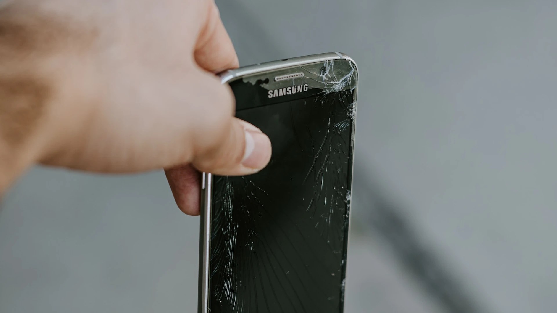 How to Access Your Android Phone with a Broken Screen