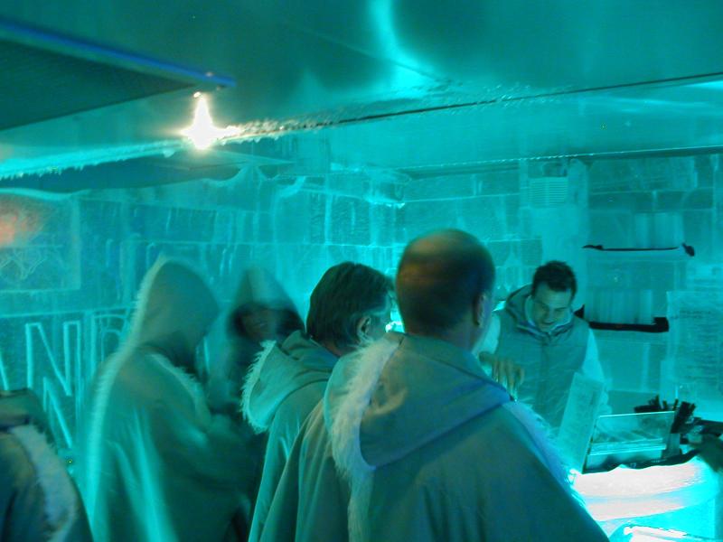 FileHelsinki IceBar Packed2.JPG Wikitravel Shared