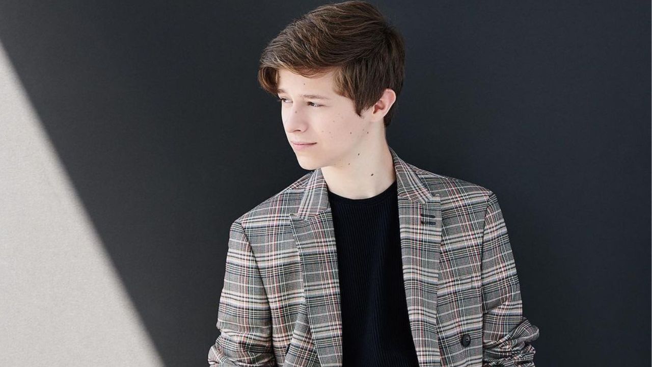 Who is Graham Verchere? Wiki, Age, Family, Biography, Boyfriend & More(025)