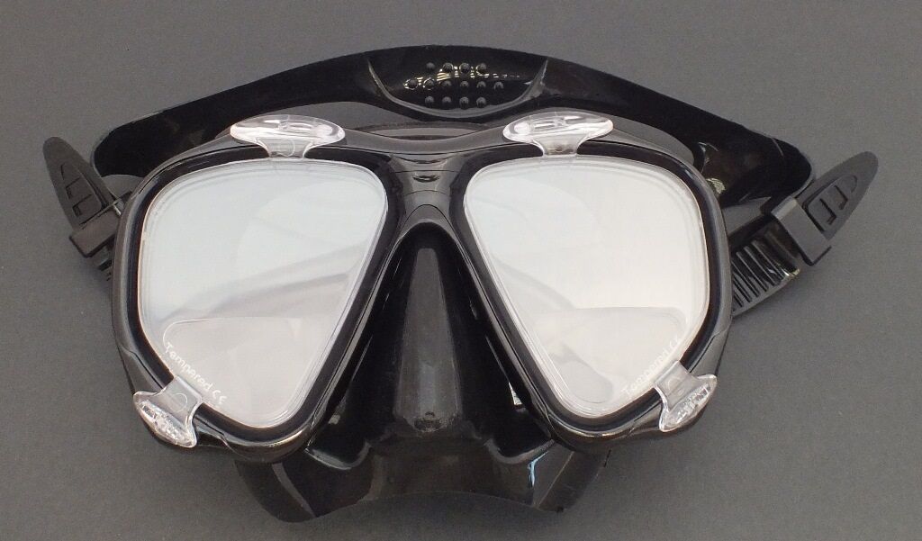Scuba Dive Mask with Bifocal Corrective Lenses +2.5 Gauge Reader WILDM