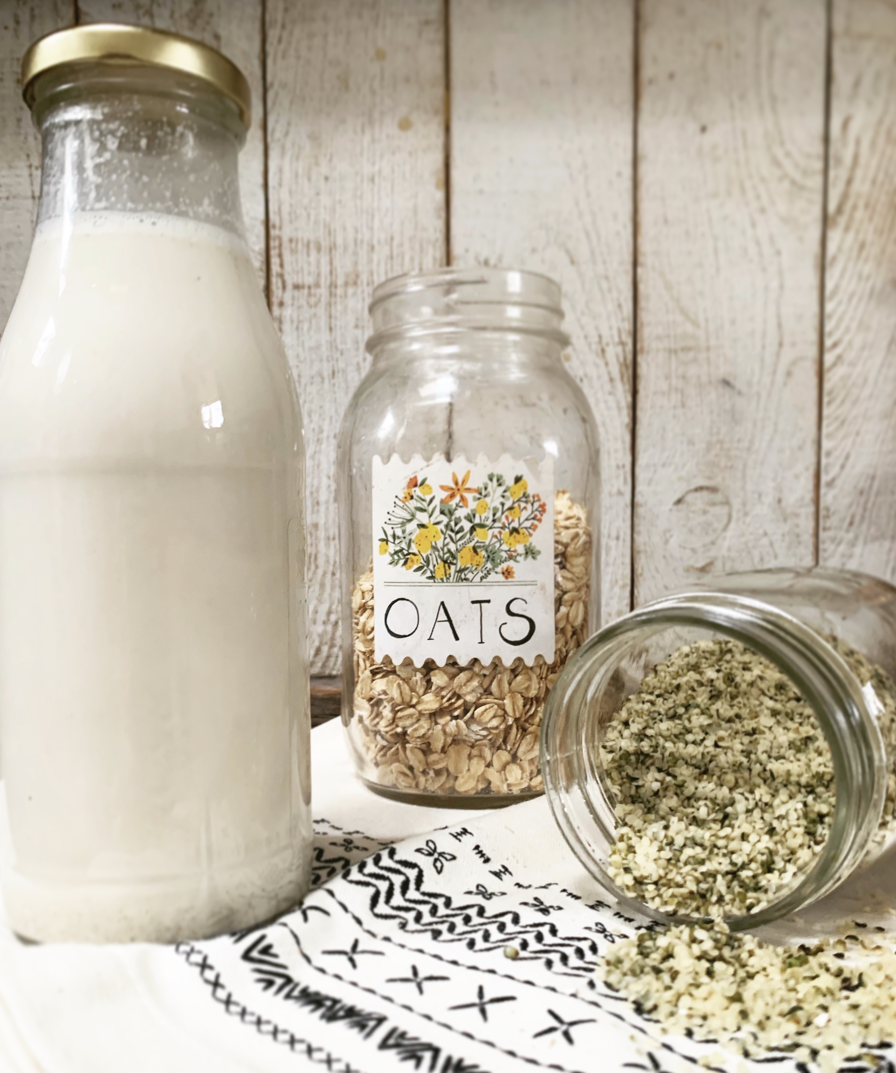 Save a Cow, Milk an Oat Wild Altar