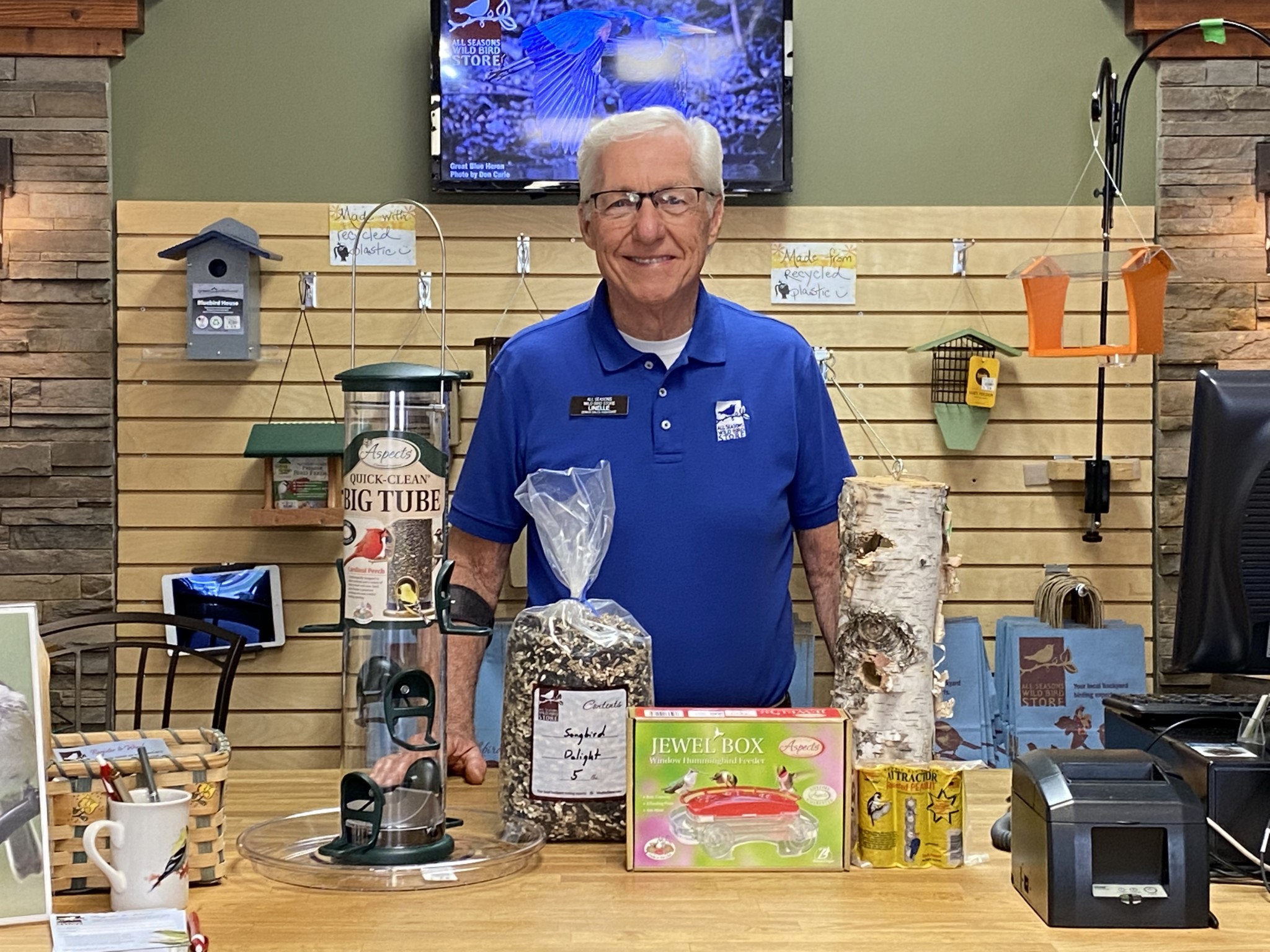 The Linelle Special All Seasons Wild Bird Store