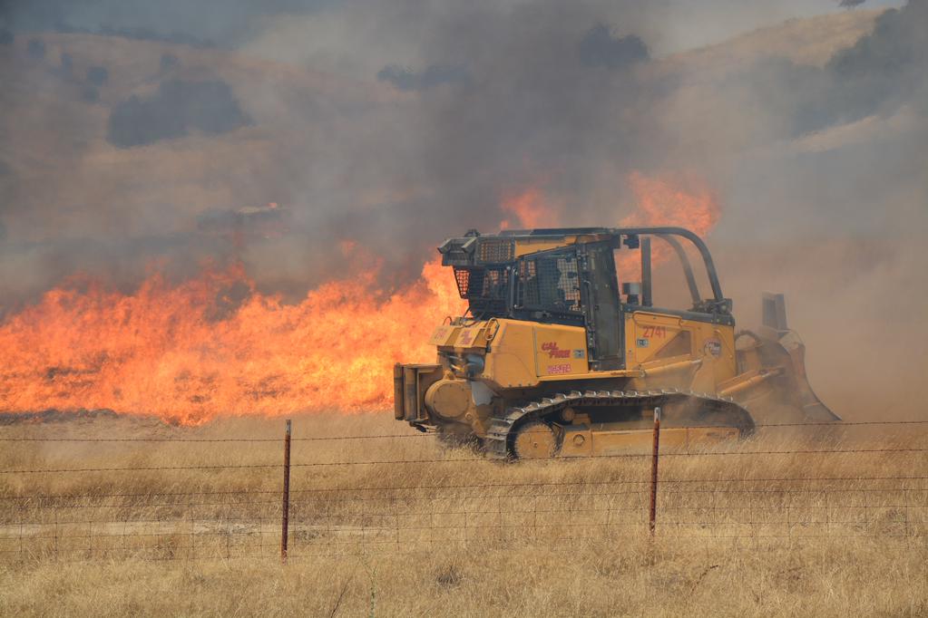 Adventure Fire burns 100 acres northwest of Placerville, California