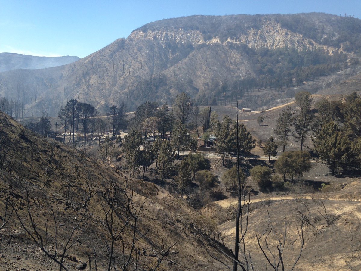 Sand fire destroys homes near fire station in the Angeles National