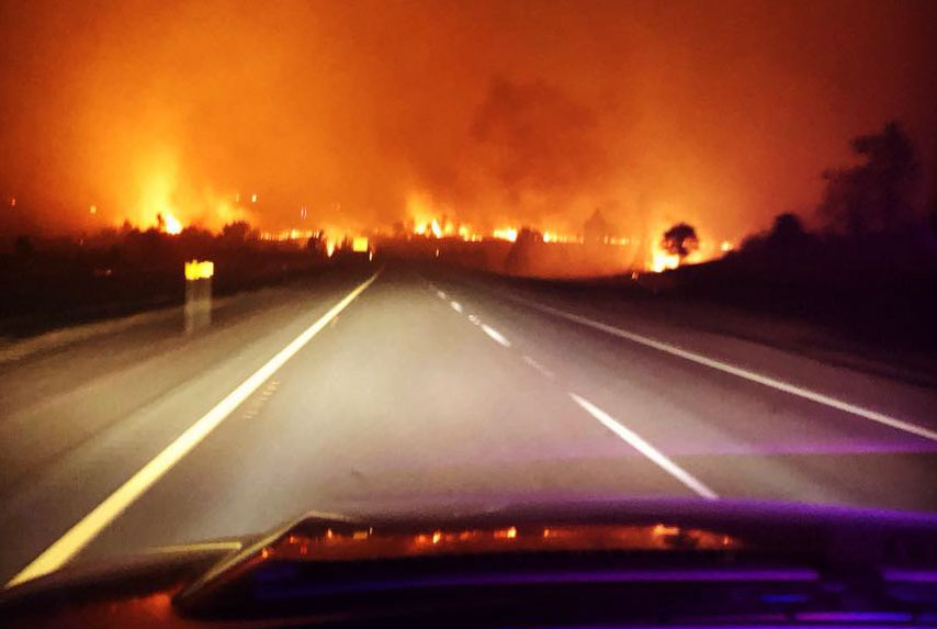 Klamathon Fire burns into Hornbrook, California, closes I5 Wildfire