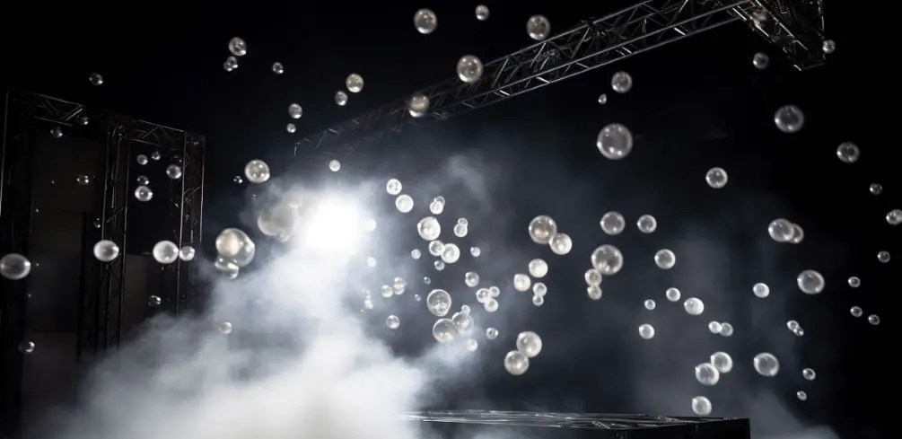 3 Best Fog Bubble Machines - Wild Fog