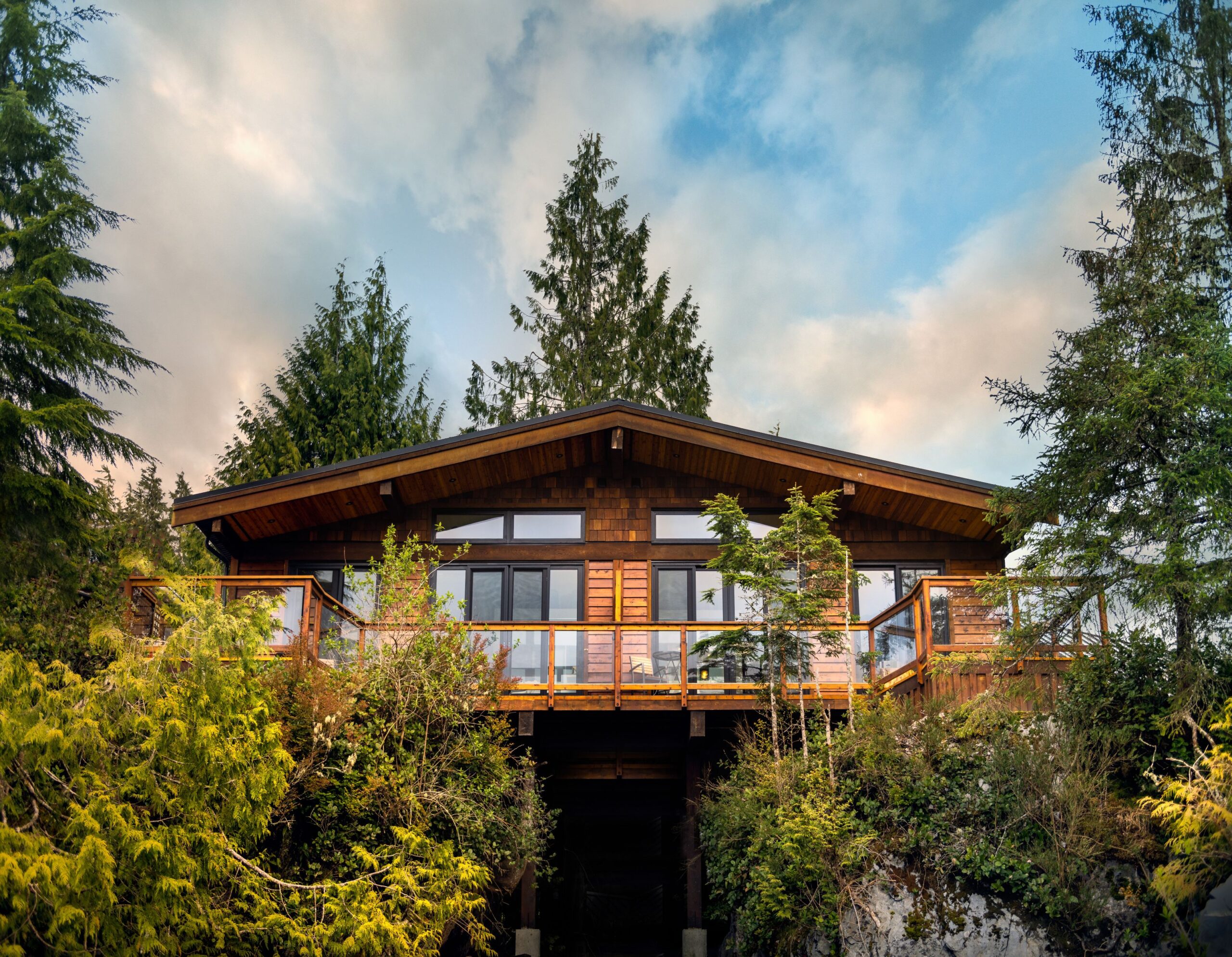 Viewpoint Studios with Private Hot Tub Wild Renfrew